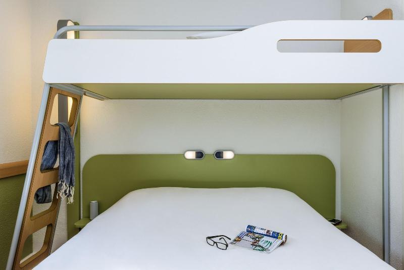 Ibis Budget Versailles Hotel