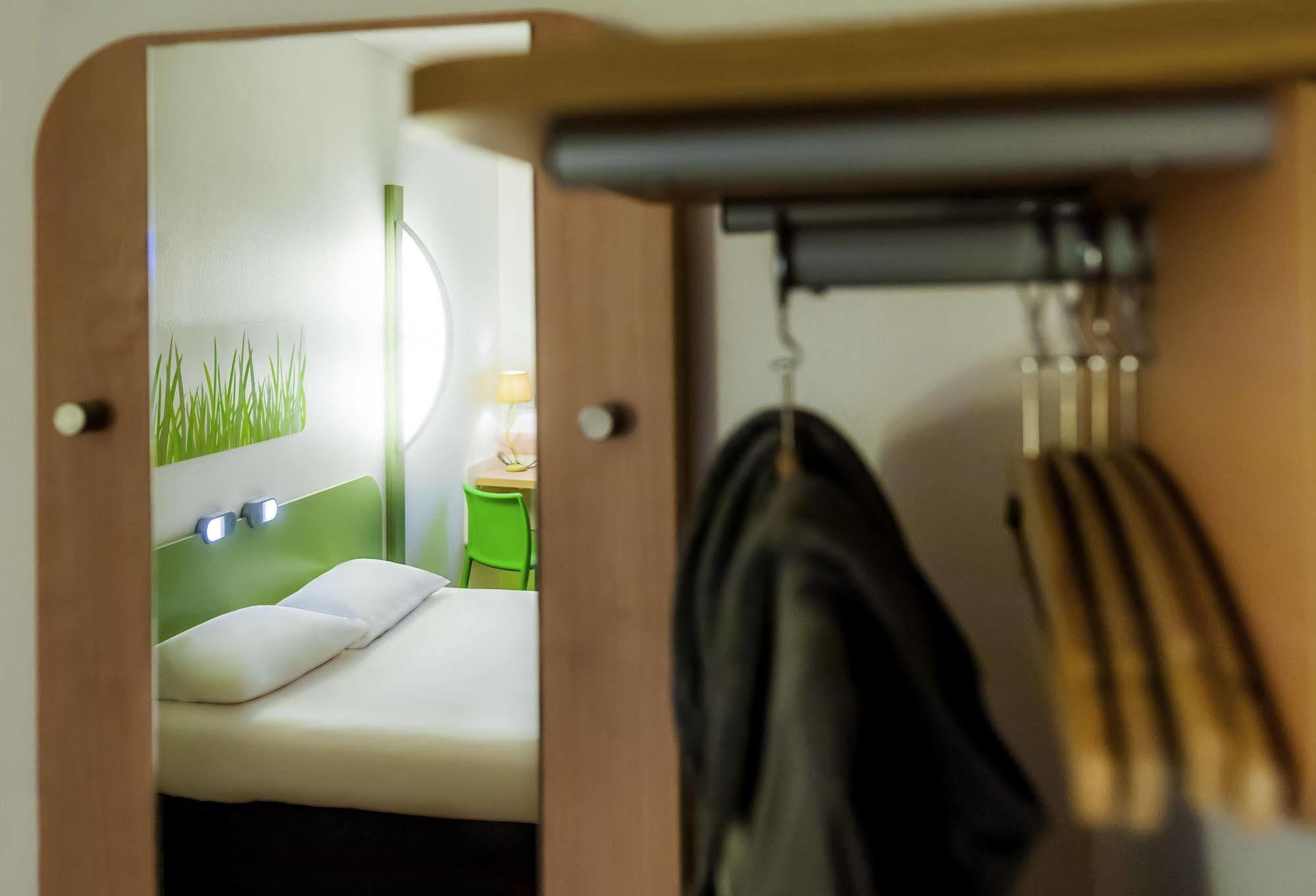 Ibis Budget Versailles 2*