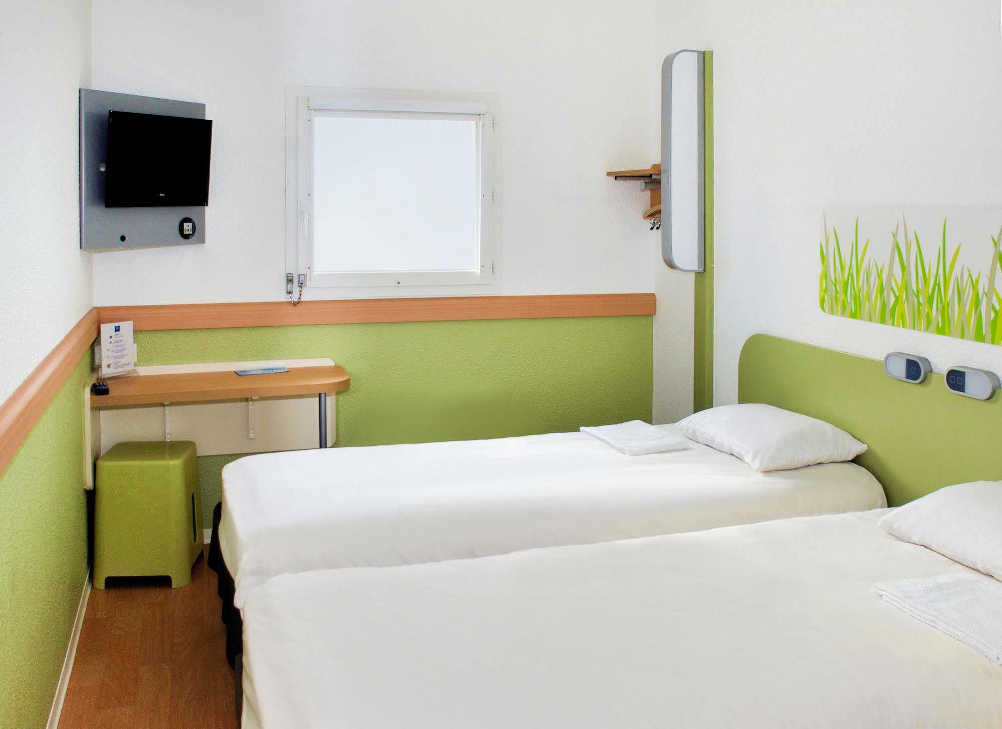 Ibis Budget Versailles Hotel 2*